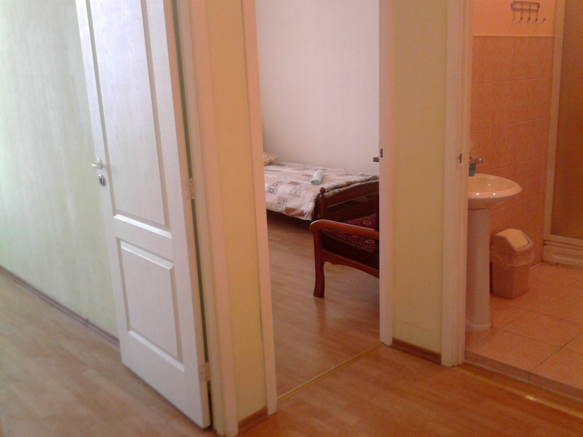 Khách sạn hẻo lánh Cheap & Good 2*